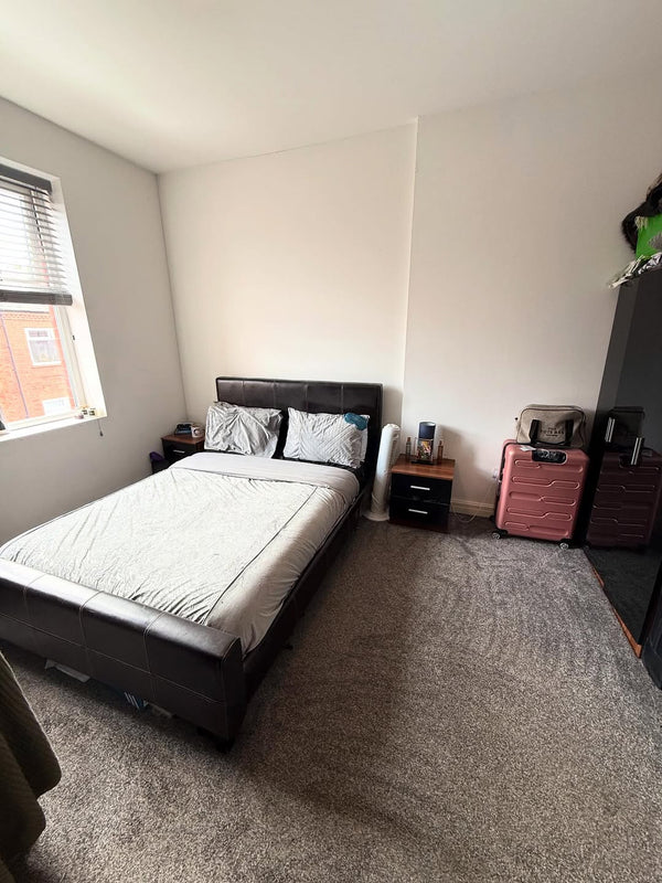 Bedroom after cleaning